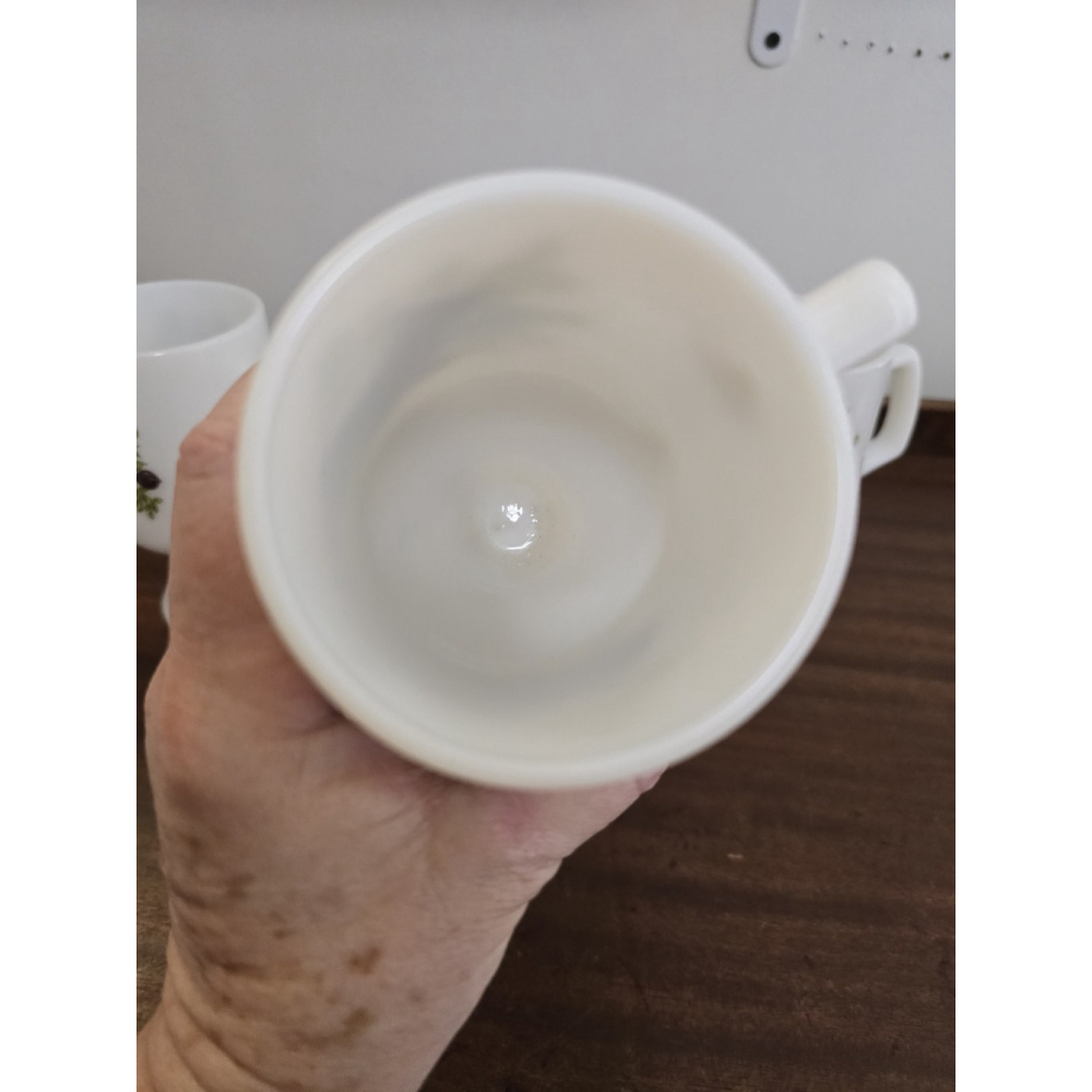 Vintage Footed Milk Glass "Spice Of Life" Coffee/hot Chocolate Mug. - Picture 6 of 12